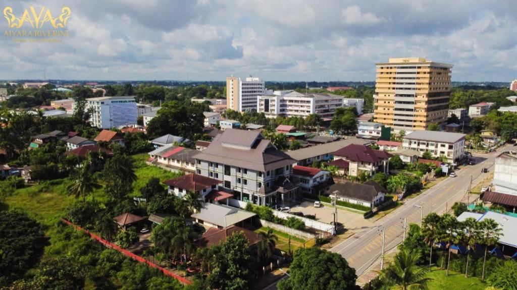Aiyara Riverine Hotel, Nakhon Phanom Exterior foto